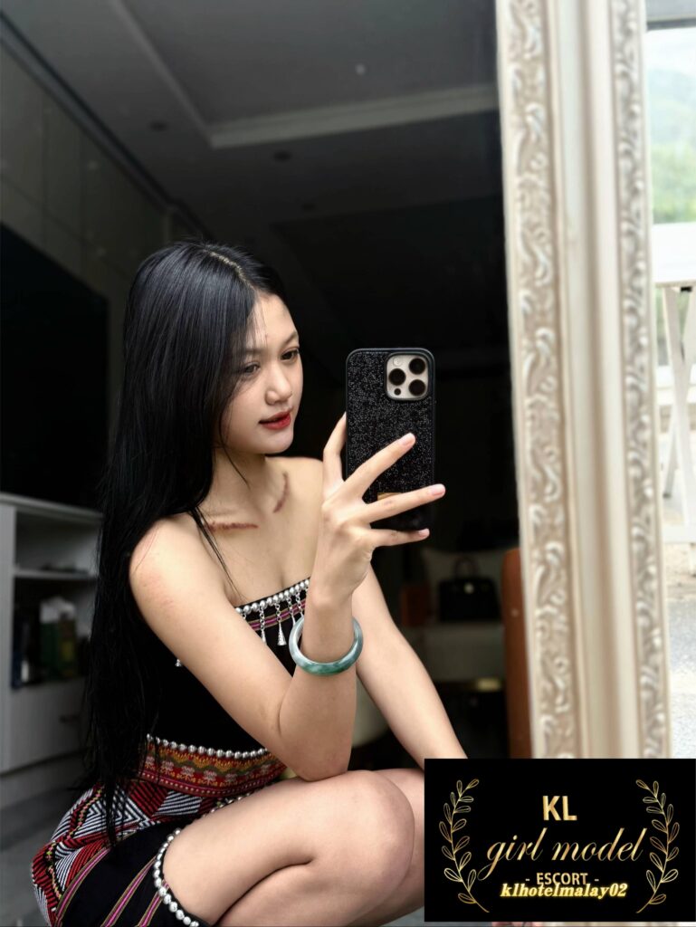 snaptik_7500530373206560008_4